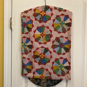 Retro Clothesline Hanger for clothespins.